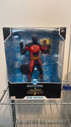 McFarlane DC Multiverse Atom Smasher Mega (Black Adam) damaged box.