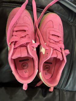 Wonder Nation Memory Foam Girl Tennis Shoe