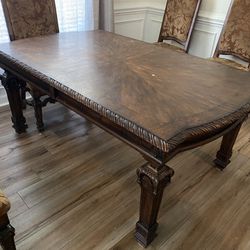 Dining Room table. Ashley Furniture 