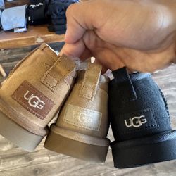 Uggs Big Kids Ultra Mini Classic Sizes 13 Through Six