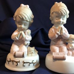 Set of Two Music Box Porcelain Figurines Playing Music Tunes