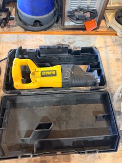 DeWalt Corded Reciprocating Saw with Case