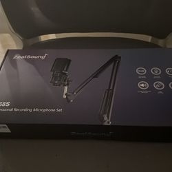 Brand new gaming, mic plug-in play