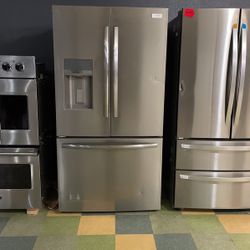 New Counter Depth Frigidaire Gallery Bottom Freezer Refrigerator‼️‼️ $750 Hot Deal🥵