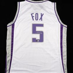 De’Aaron Fox Signed Kings Jersey. Beckett Authenticated 