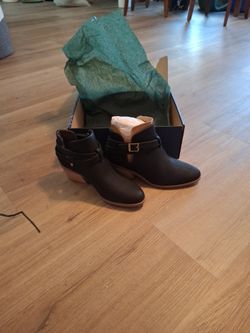 Dr. Scholl's Black Booties Sz 7