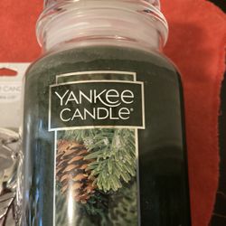 22oz. Yankee Candle