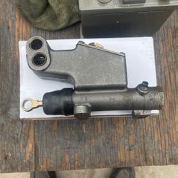 Master Cylinder
