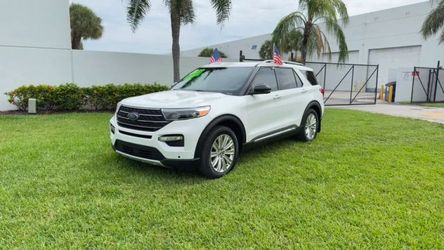 2020 Ford Explorer
