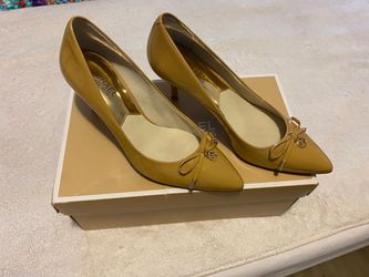 Michael Kors ,size 7