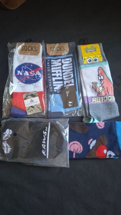 Novelty Graphic Socks Bundle – 5 Pairs