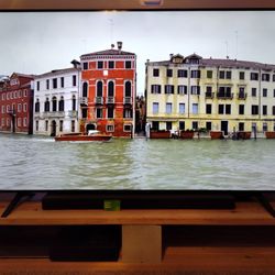 75 Inch LG TV 4K