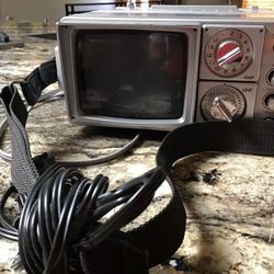 Vintage 5” tv