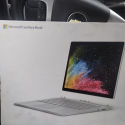 Microsoft Laptop surface book 2 13-in Windows 10 pro Intel core i7 processor 8GB go ram/case/charger/mouse