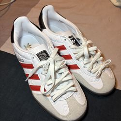 hello kitty gazelles 6