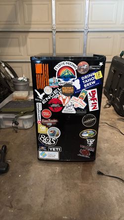 Magic chef mini refrigerator
