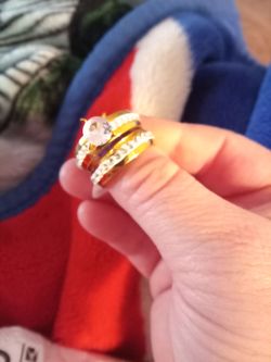 Size. 10. 18k  gold ring set