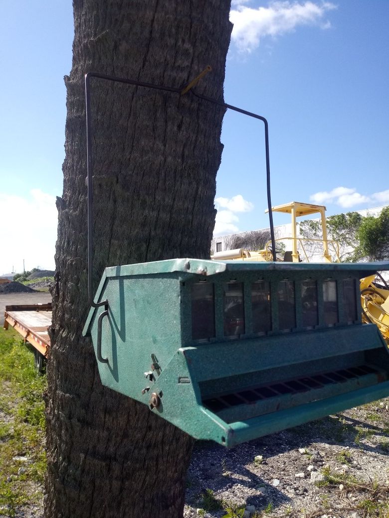 Bird Feeder vintage 50's