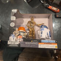 R2-d2 and c3-p0 and other droid.