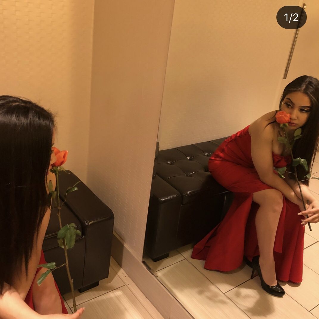 beautiful worn once prom dress