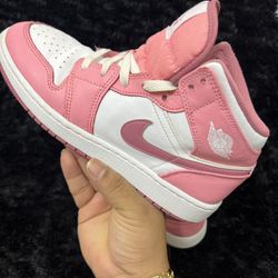 Nike Air Jordan 1 Mid Valentines Day, Sz. 6Y (DQ8423-616)