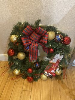 New Home Accounts Christmas Holidays 30” Festive Santa Led Pre Lit Wreath 