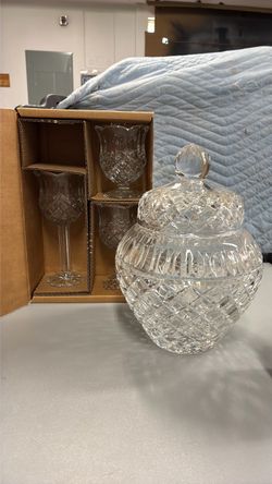 Beautiful Five Piece Crystal Gift Set