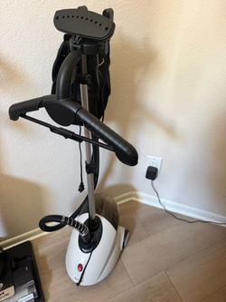Salav Upright Garment Steamer with Stand