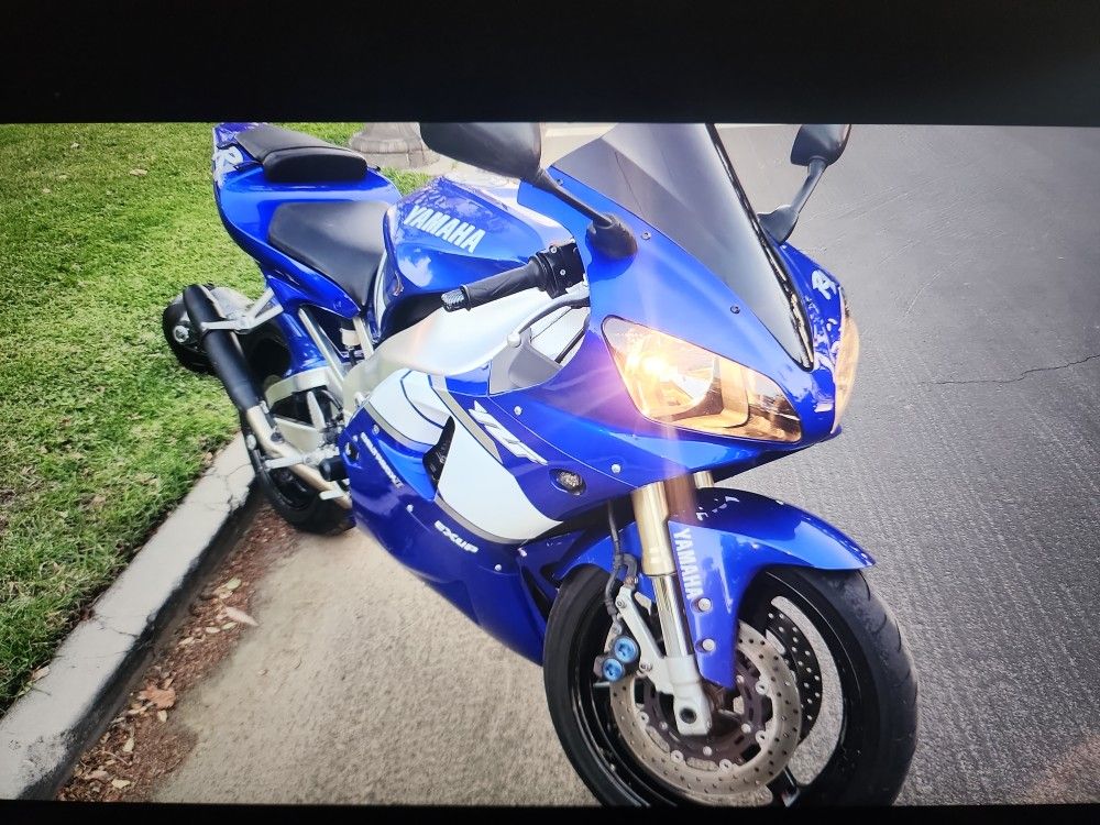 2001 Yamaha R1