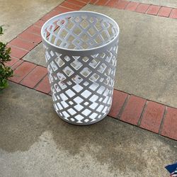 White Metal Sidetable