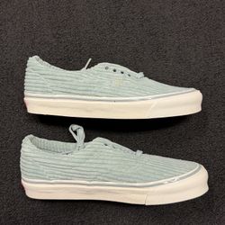 New Vans x Opening Ceremony Corduroy Blue size 8.5
