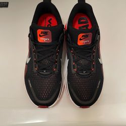 🔥 Nike Vomero 18 black/bright crimson/team red 🔥