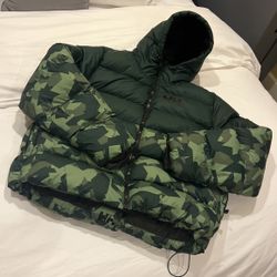 WINTER.  SNOWBOARD/SKI JACKET HELLY HANSEN 2XL  Men 