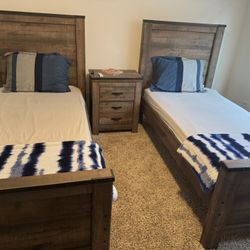 Twin Beds 