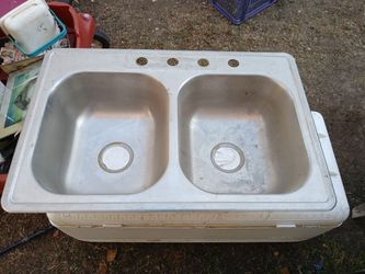 Double Deep Sink Good Condition $15.OBO 