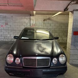 1997 Mercedes E320