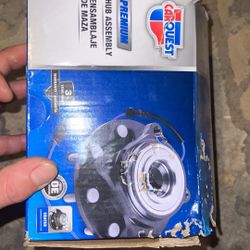 Wheel Hub Assembly  - 2001 Jeep Grand Cherokee
