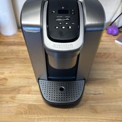 Keurig Elite Single K-pod Coffe Machine 