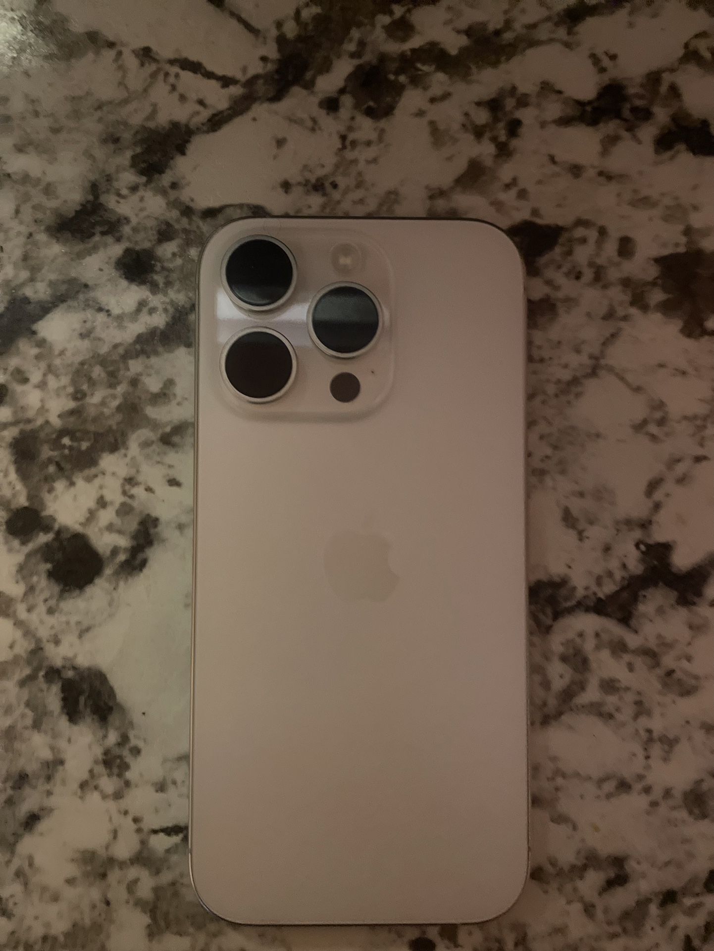 iPhone 16 Pro 258GB Unlocked 