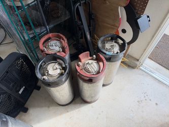 Pin lock kegs