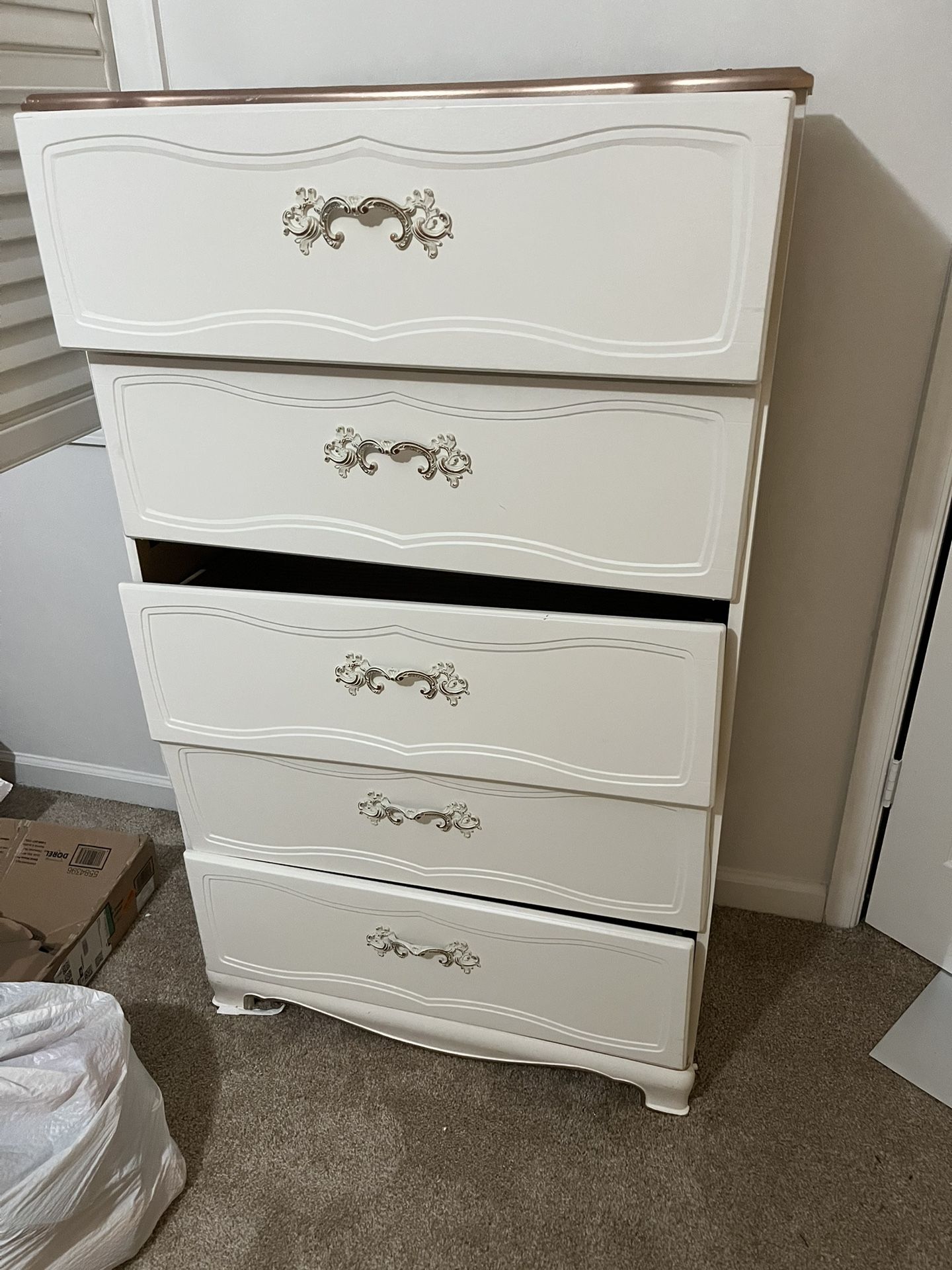 Dressers And Mirror