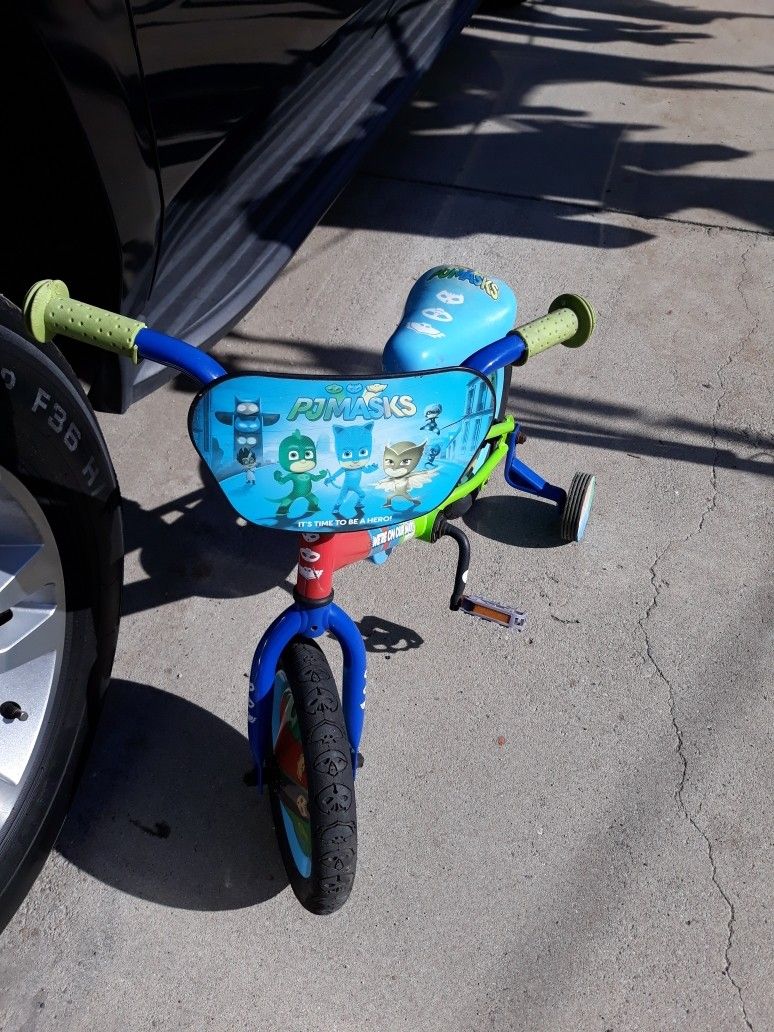 PJ Mask 12" Bike & Spiderman 12" Bike W/ Training Wheels