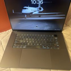 Apple MacBook Pro M1 Max