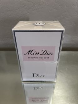 Miss Dior perfume