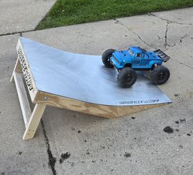 RC Ramp. 30 degree launch. Custom Ramp for RC trucks and truggies. 36in Wide. Foldable Legs for stor