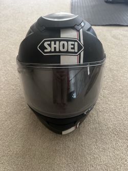 Shoei Full Face Motorcycle Helmet – Matte Black w/ Stripe Design