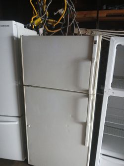 GE REFRIGERATOR