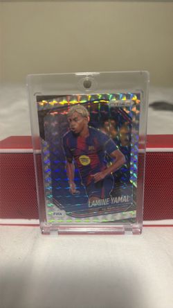 Lamine Yamal Panini Prizm FC Barcelona FIFA Card