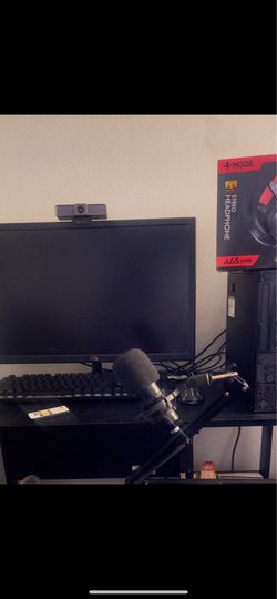 GAMING PC SETUP WITH MISDE A65 HEADPHONES