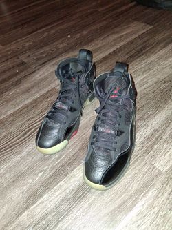 Red & Black Nike/Jordan